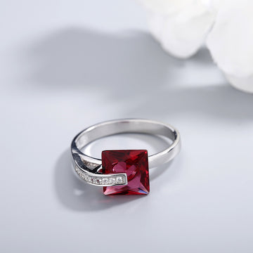 Pigeon Jacinth Exquisite Ring For Women